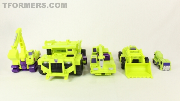 Transformers Titan Devastator Combiner Wars Hasbro Edition  (102 of 110)